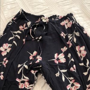 Women’s Billabong Pants